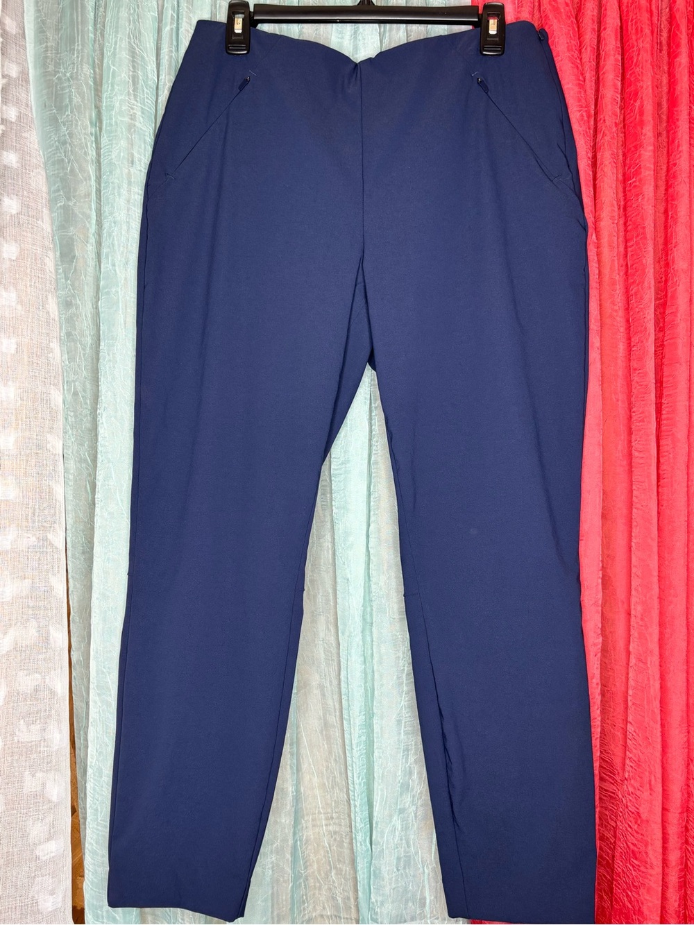 Duluth women’s navy blue pants size 12 short